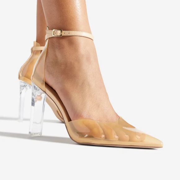 Pointed Toe Heel - Picture 3 of 3